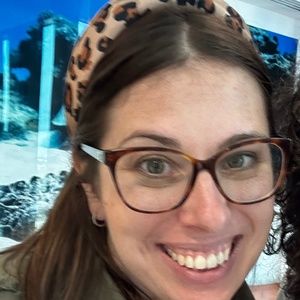 Meet your Posher, Lauren